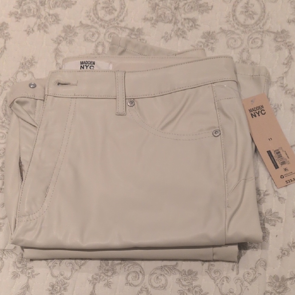 Madden NYC Women's Elegant Cream Pants
